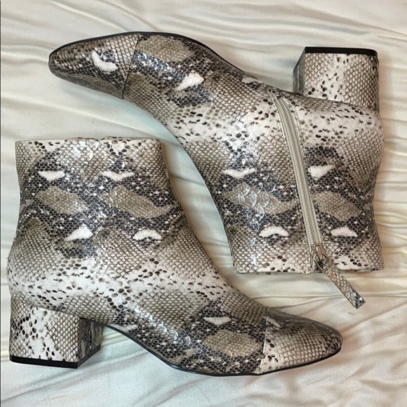 Zara Shoes - ⚡️ Zara Snake Print Ankle Boots